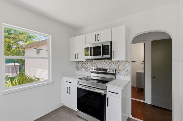 3030 5TH STREET N, St Petersburg, FL 33704