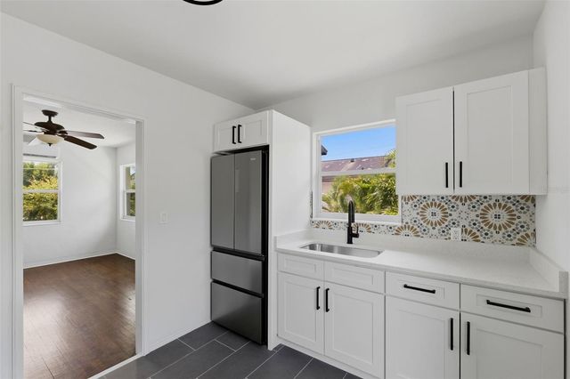 3030 5TH STREET N, St Petersburg, FL 33704