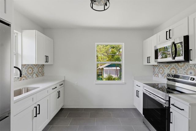 3030 5TH STREET N, St Petersburg, FL 33704