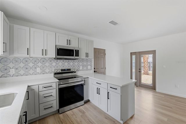 3030 5TH STREET N, St Petersburg, FL 33704