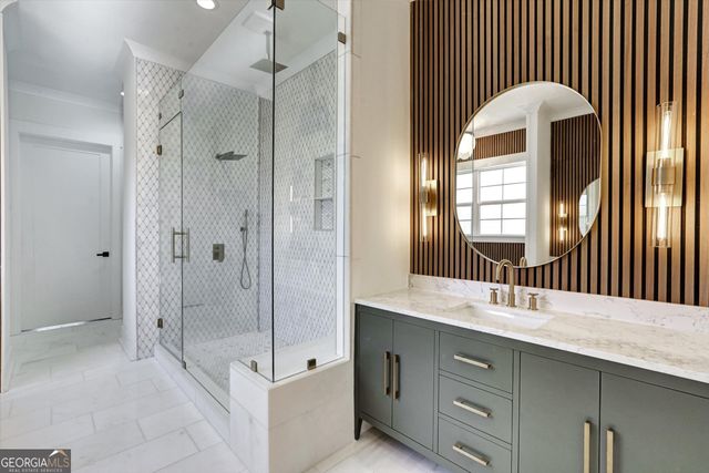 6113 Deepwater Cove, Gainesville, GA 30506