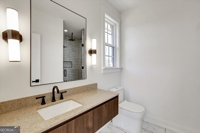 6113 Deepwater Cove, Gainesville, GA 30506