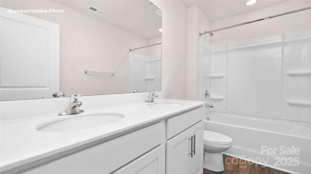 3953 Ashton Drive NW, Conover, NC 28613