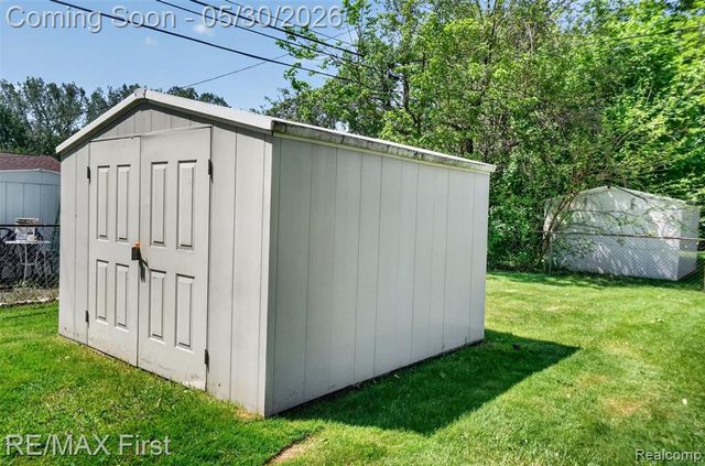 12582 Bender Drive, Sterling Heights, MI 48313