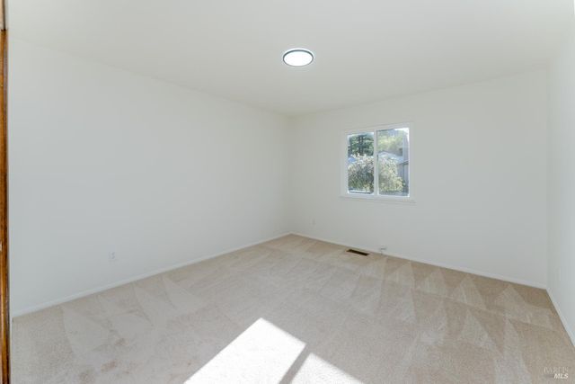 1339 Laurel Ave, Ukiah, CA 95482