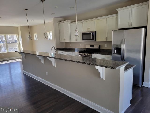 11387 TOLKIEN AVE, White Plains, MD 20695
