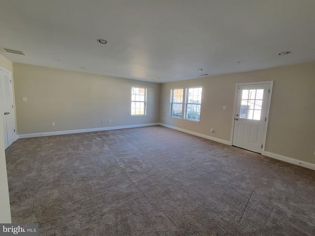 11387 TOLKIEN AVE, White Plains, MD 20695