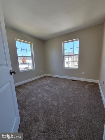 11387 TOLKIEN AVE, White Plains, MD 20695
