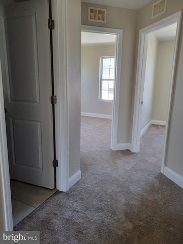 11387 TOLKIEN AVE, White Plains, MD 20695