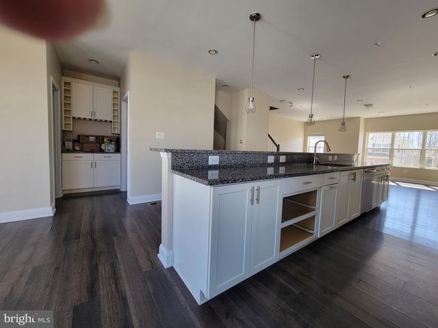 11387 TOLKIEN AVE, White Plains, MD 20695