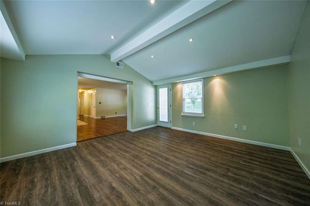 3155 Rainbow Avenue, Pfafftown, NC 27040