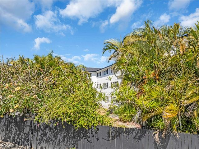 3704 Broadway 315, Fort Myers, FL 33901