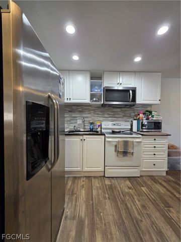 3704 Broadway 315, Fort Myers, FL 33901