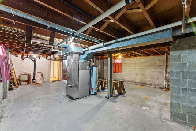 1921 33rd Street, Moline, IL 61265