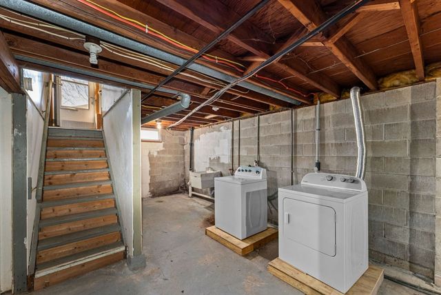 1921 33rd Street, Moline, IL 61265