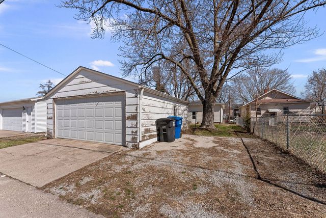 1921 33rd Street, Moline, IL 61265