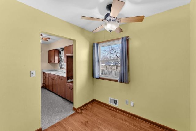 1921 33rd Street, Moline, IL 61265