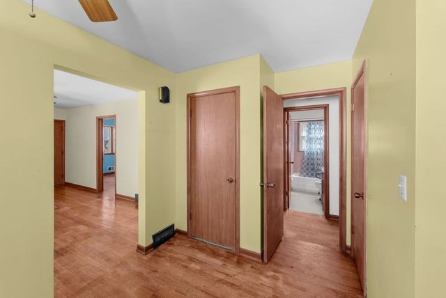 1921 33rd Street, Moline, IL 61265