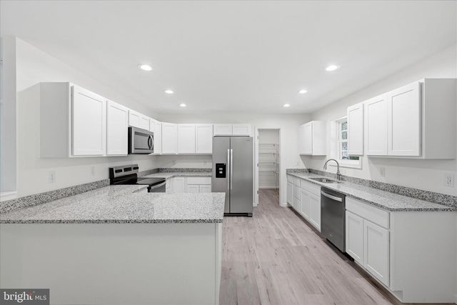 805 PHEASANT DR, Winchester, VA 22602