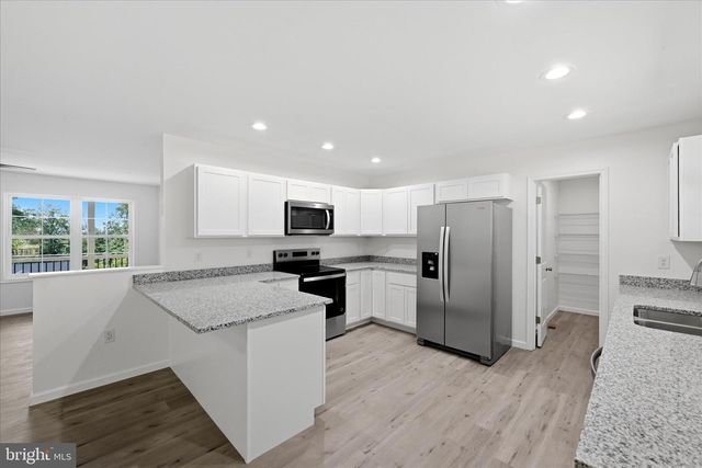 805 PHEASANT DR, Winchester, VA 22602