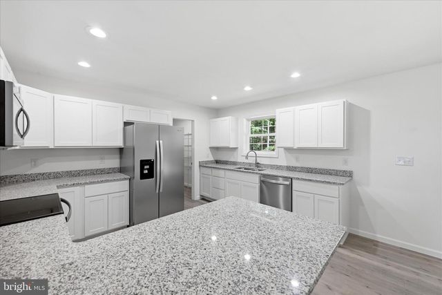 805 PHEASANT DR, Winchester, VA 22602