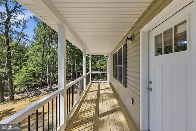 805 PHEASANT DR, Winchester, VA 22602