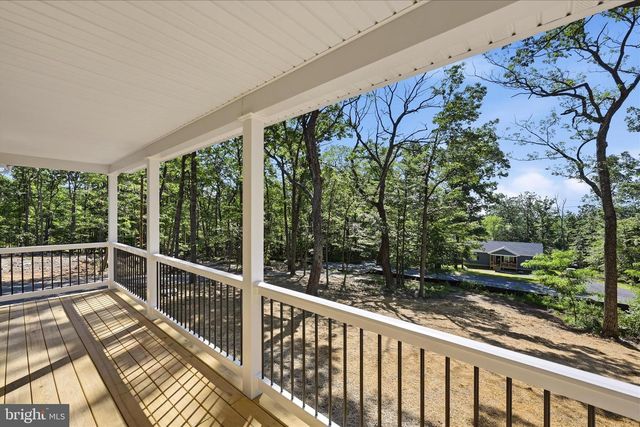 805 PHEASANT DR, Winchester, VA 22602