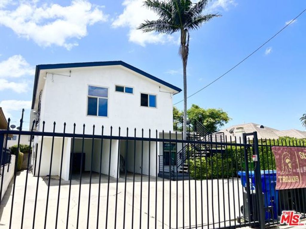 1336 W 37th Drive 3, Los Angeles, CA 90007