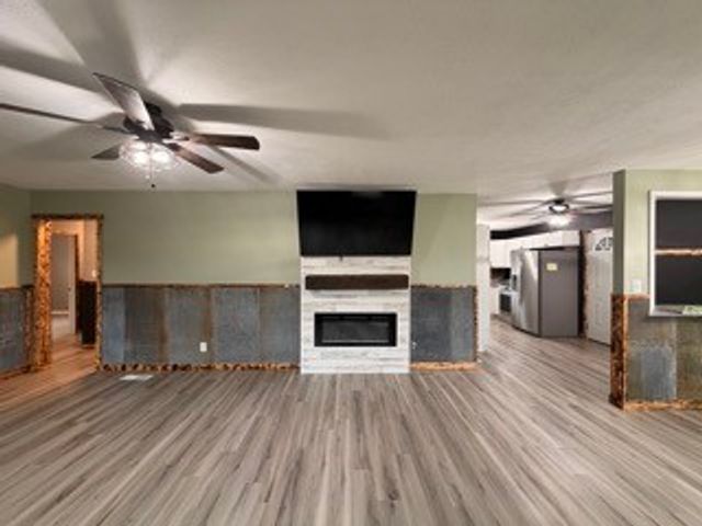 412 Woodland Dr, Clinton, TN 37716