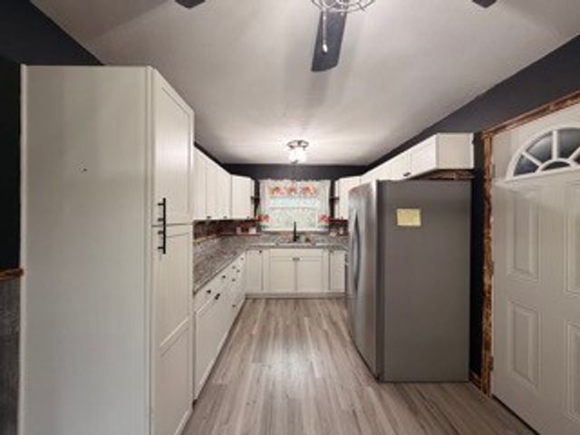 412 Woodland Dr, Clinton, TN 37716