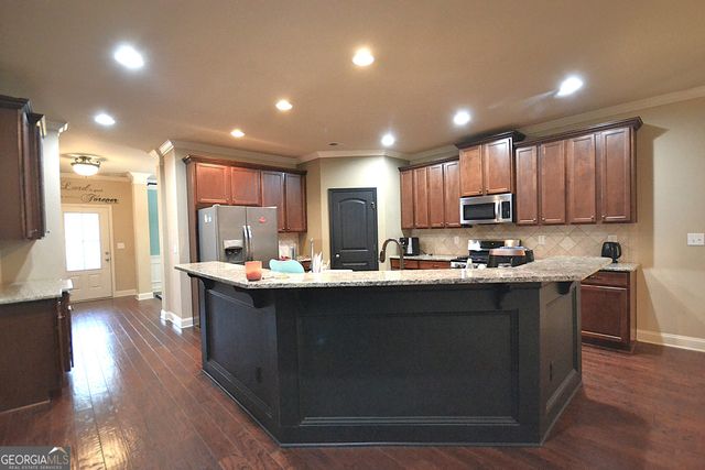 560 Tuscany Walk Lane, Lawrenceville, GA 30043