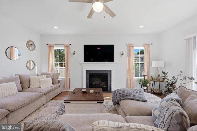 983 HIGHLAND AVE, Langhorne, PA 19047