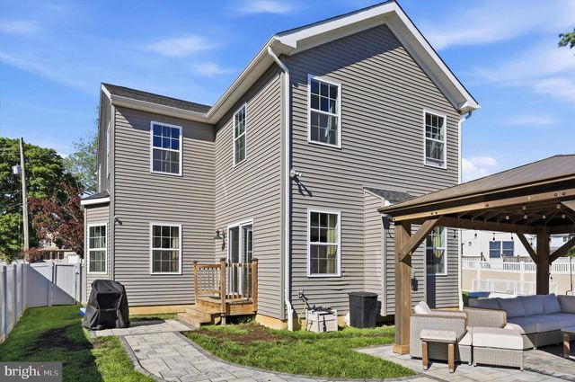 983 HIGHLAND AVE, Langhorne, PA 19047