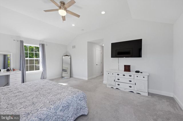 983 HIGHLAND AVE, Langhorne, PA 19047