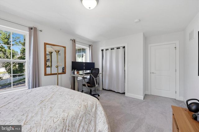 983 HIGHLAND AVE, Langhorne, PA 19047