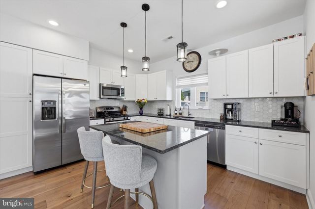 983 HIGHLAND AVE, Langhorne, PA 19047