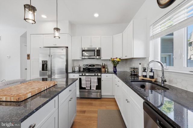 983 HIGHLAND AVE, Langhorne, PA 19047