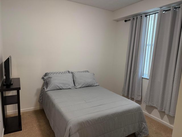 2080 Greenview Shores Boulevard 402, Wellington, FL 33414