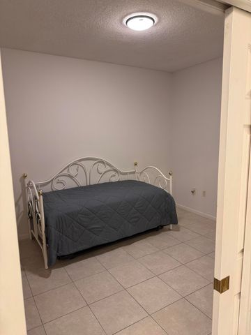 2080 Greenview Shores Boulevard 402, Wellington, FL 33414