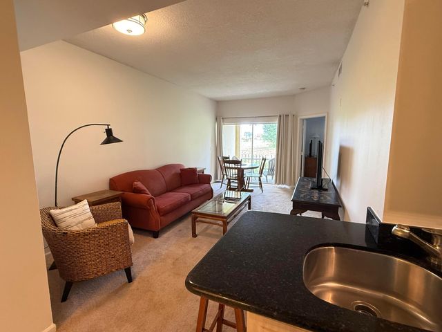 2080 Greenview Shores Boulevard 402, Wellington, FL 33414