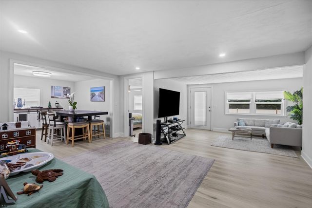 6635 58th Avenue, Vero Beach, FL 32967