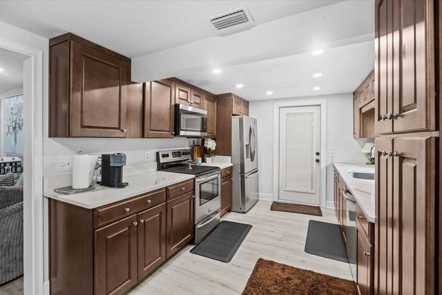 6635 58th Avenue, Vero Beach, FL 32967