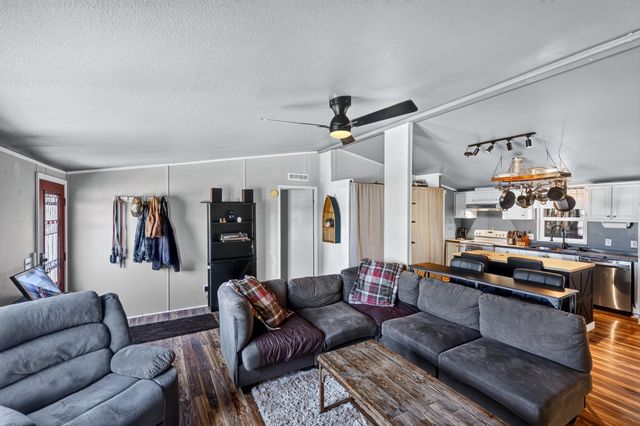 9710 E Knox Ave, Spokane Valley, WA 99206