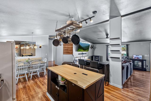 9710 E Knox Ave, Spokane Valley, WA 99206