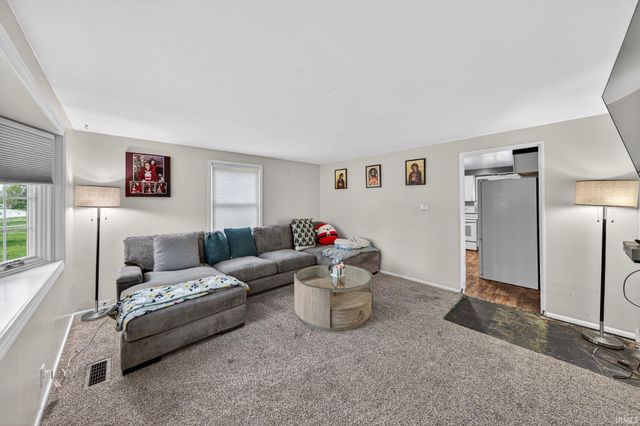 3219 Mckinley Avenue, South Bend, IN 46615