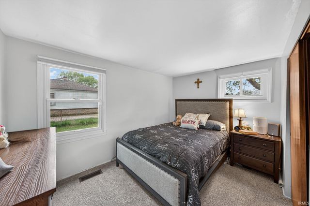 3219 Mckinley Avenue, South Bend, IN 46615