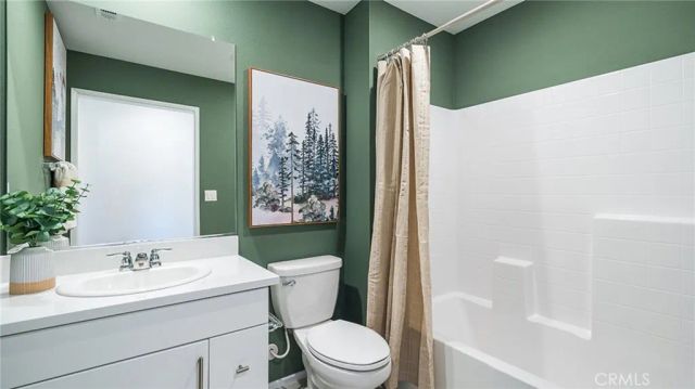 7596 Vassar Avenue, Hesperia, CA 92345