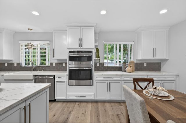 6160 N Sheridan Road, Clovis, CA 93619