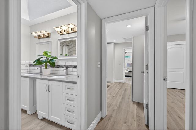 6160 N Sheridan Road, Clovis, CA 93619