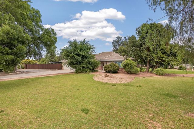 6160 N Sheridan Road, Clovis, CA 93619